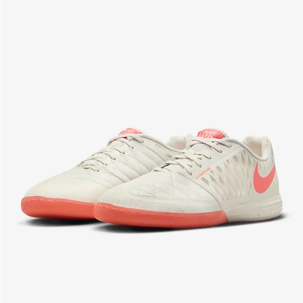 BRAND NEW Men’s Nike Lunargato II Indoor/Court Low-Top Soccer Shoes